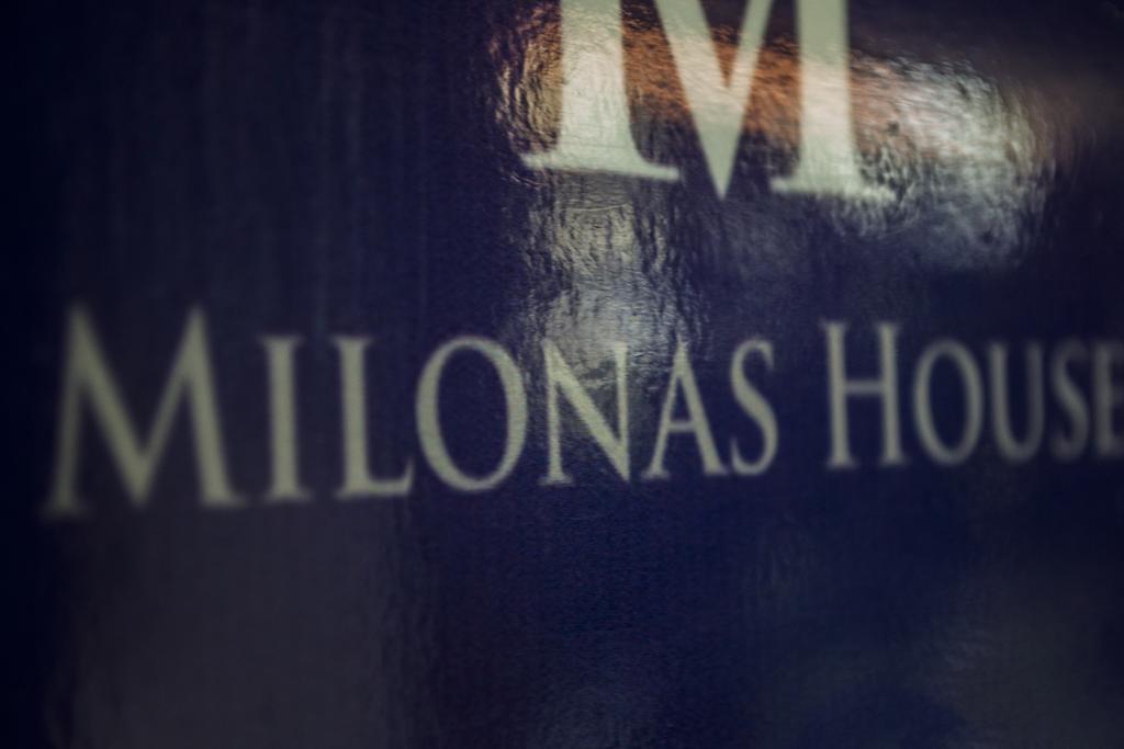 Milonas House Apartments Paralia Dionysiou Exteriör bild